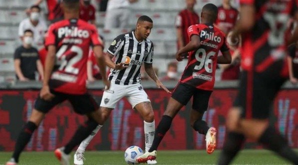 Athletico-PR e Atlético-MG estão disputando a Libertadores da América e o Brasilleirão em paralelo