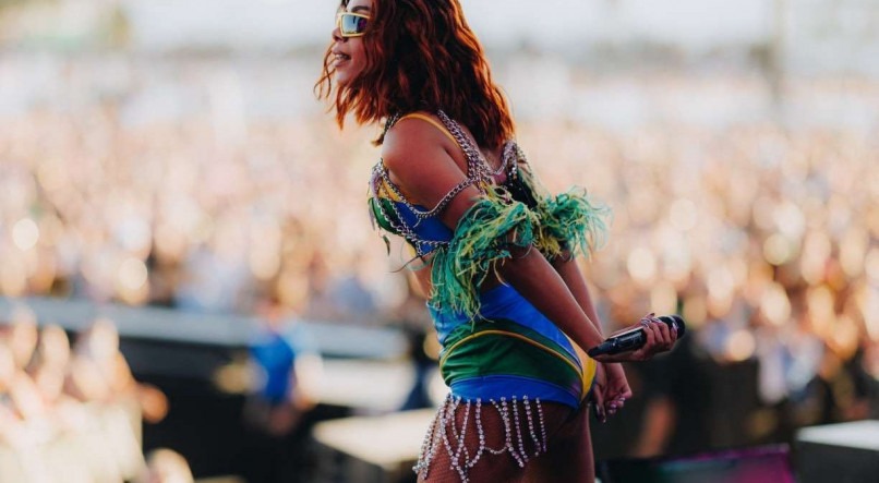 Anitta se apresenta no palco do Coachella Stage durante o Coachella Valley Music and Arts Festival 2022