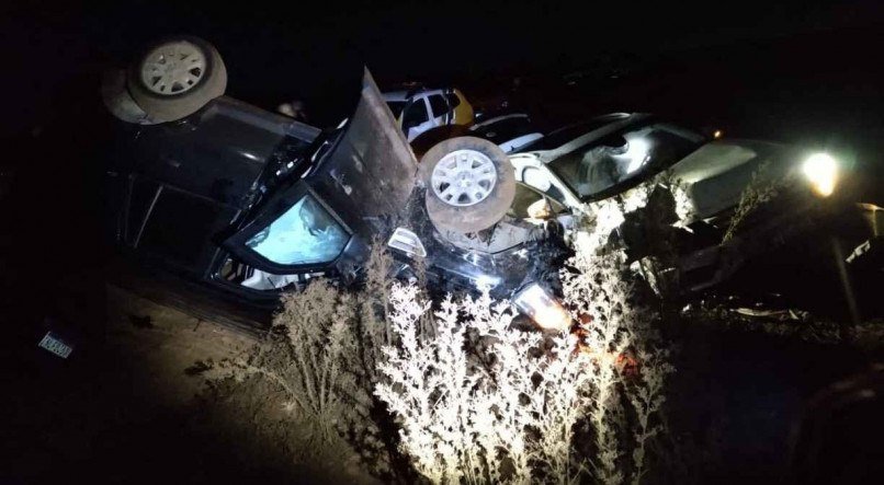 Carros abandonados pelos criminosos em Guarapuava