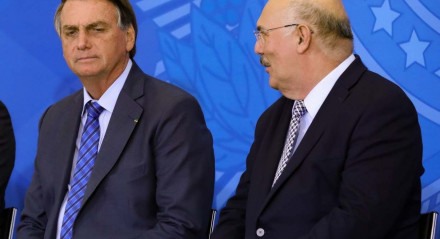 Bolsonaro e o ex-ministro da Educação Milton Ribeiro