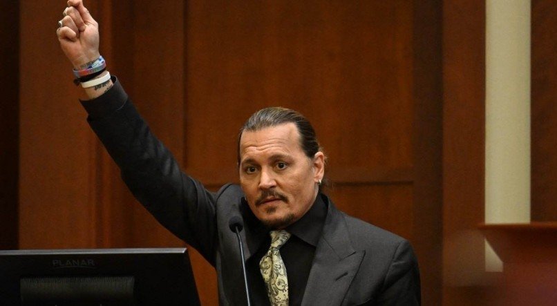 Termina interrogatório de Johnny Depp em julgamento contra sua ex