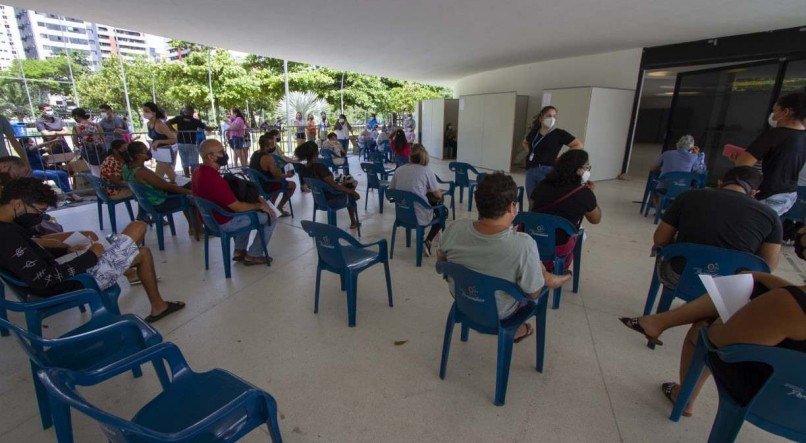 Neste mês de abril, o centro de testagem do Parque Dona Lindu passou a realizar uma média de 50 exames por dia