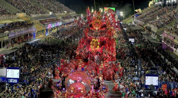 Desfile das escolas de samba do Rio de Janeiro em 2022