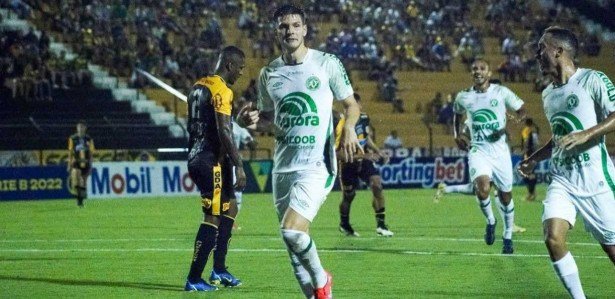 PONTE PRETA X CHAPECOENSE: Confira Onde Assistir Ao Vivo O Jogo Da Série B