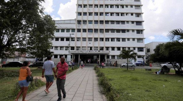 Hospital Barão de Lucena segue com superlotação e precariedade no atendimento a gestantes
