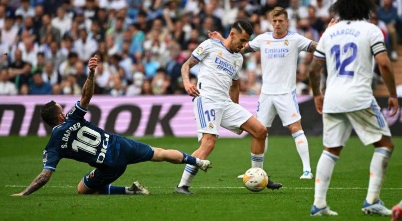 O Real Madrid enfrenta o Real Betis pelo Campeonato Espanhol