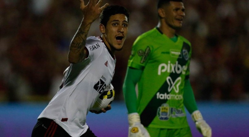 As notícias do Flamengo hoje repercutem as fortes declarações de Pedro