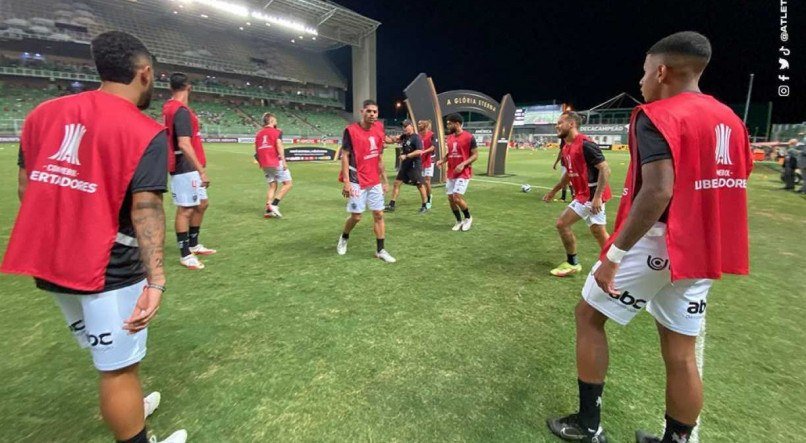 Aquecimento do Atlético-MG antes de encarar o América-MG pela Libertadores