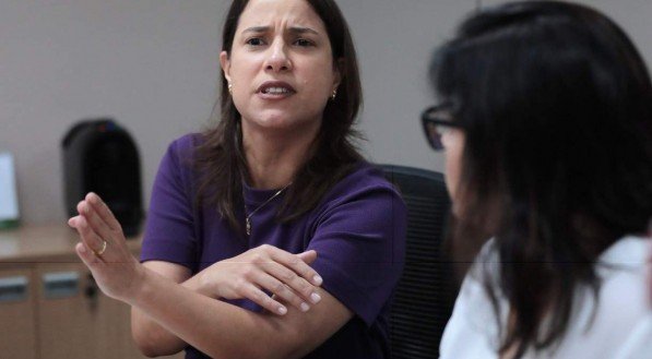 Raquel Lyra diz que Paulo Câmara atrasou municípios nas concessões de água e esgoto