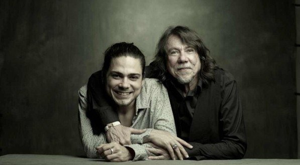 Lenine faz shows com filho Bruno Giorgi no Recife. Veja preços, datas e local