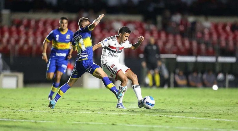 O São Paulo bateu o Everton por 2x0 no primeiro turno da fase de grupos da Copa Sul-Americana