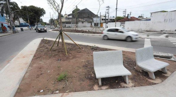 E, o que &eacute; melhor: a capital come&ccedil;a a transformar os espa&ccedil;os antes pintados em estruturas permanentes, premissa do conceito de urbanismo t&aacute;tico