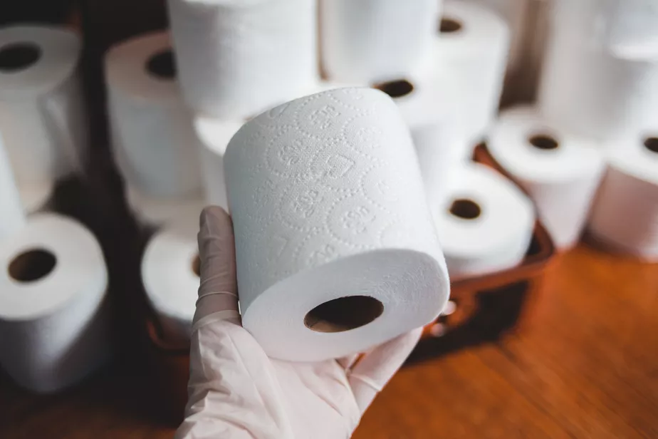 Papel higiênico brasileiro. O Brasil é o 5º maior país em termos de capacidade instalada para produção de papéis Tissue.