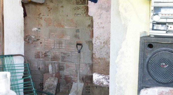 Corpo de idosa desaparecida é achado pelos Bombeiros enterrado dentro de casa, em Dois Unidos