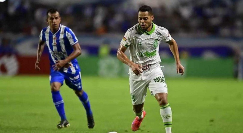 O América-MG venceu o CSA por 3x0 na partida de ida da 3ª fase da Copa do Brasil 2022