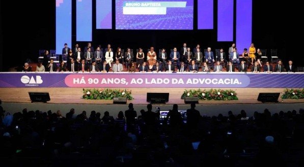 OAB-PE empossa nova diretoria e renova compromisso com a advocacia 