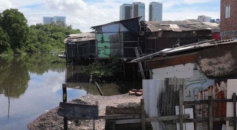 Palafitas na Comunidade do Bode, na Zona Sul do Recife