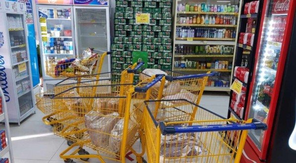 &quot;Os pre&ccedil;os de alimentos mant&ecirc;m-se elevados e tendem a se propagar para outros pre&ccedil;os no m&eacute;dio prazo&quot;, segundo o Copom