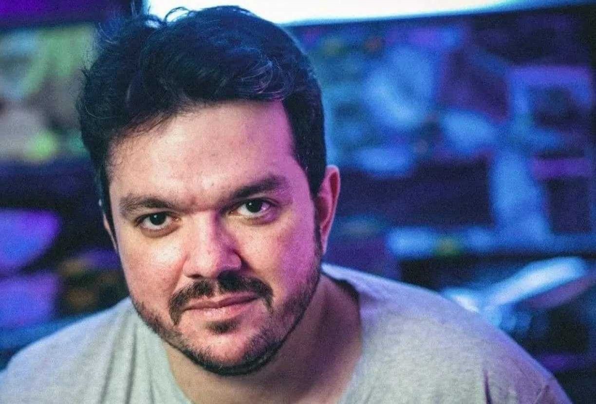 Gaules bate recorde de Felipe Neto de maior número de pessoas em live  simultaneamente - ﻿Games Magazine Brasil