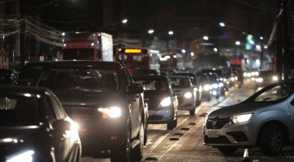 Pelo 16º mês, roubos de veículos crescem em Pernambuco; Furtos batem recorde em agosto