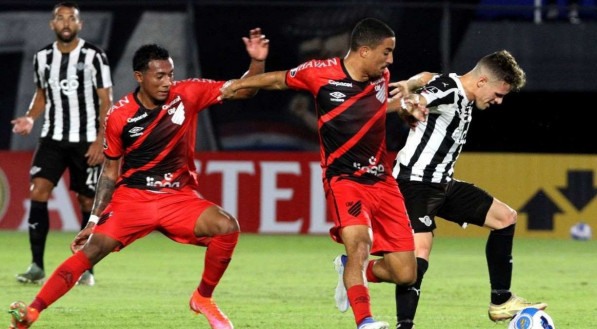 O Athletico recebe o Libertad-PAR na 5ª rodada da Libertadores 2022 para tentar se recuperar no Grupo B.