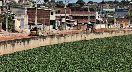 Obras do Canal do Fragoso, em Olinda, seguem sem prazo de conclusão.