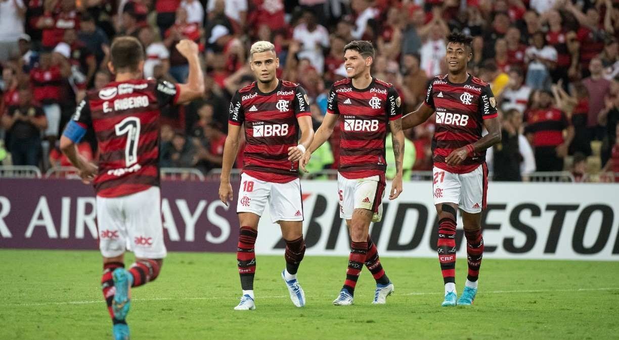 Veja se jogo do Flamengo hoje tem transmissão do SBT; rubro-negro entra em  campo pela Libertadores 2022