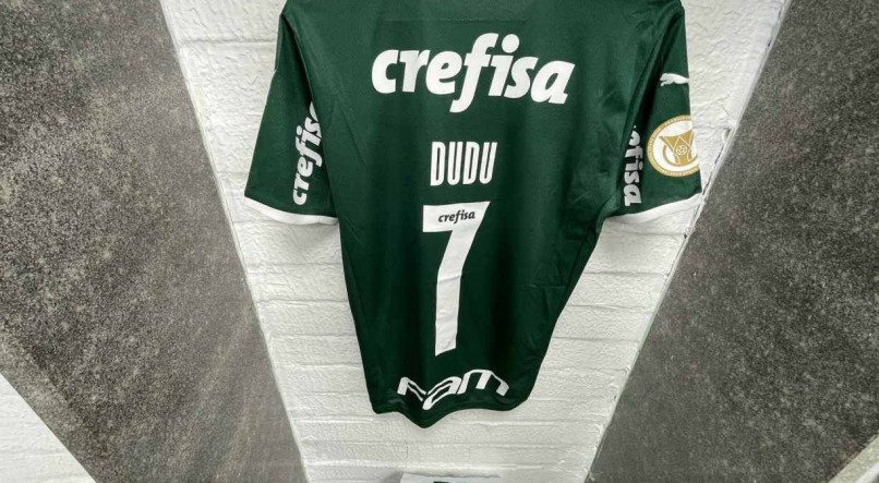 Dudu começou o jogo do Palmeiras contra o Juventude como titular