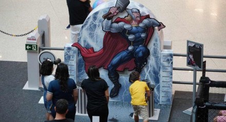 Heróis Marvel chegaram ao Shopping RioMar Recife para a diversão da garotada