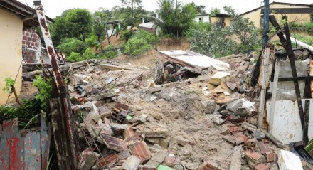 As imagens da TRAGÉDIA EM PERNAMBUCO neste sábado (28) após fortes chuvas