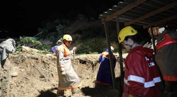 CHUVA EM PERNAMBUCO: Estado registra 79 mortes e ainda busca desaparecidos