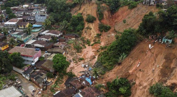 Chuvas em Pernambuco: número de mortos sobe para 91 pessoas e 26 seguem desaparecidas