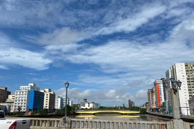 Apac e Inmet preve&ecirc;m sol e algumas nuvens para o Recife