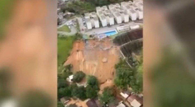 Piscina foi isolada e drenada, e houve uma redução do volume da caixa d'água