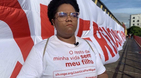 Mirtes Renata segue cobrando justiça para que ex-patroa seja presa pela morte de Miguel