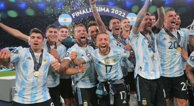 A Argentina bateu a Itália no retorno da Finalíssima ao calendário do futebol mundial