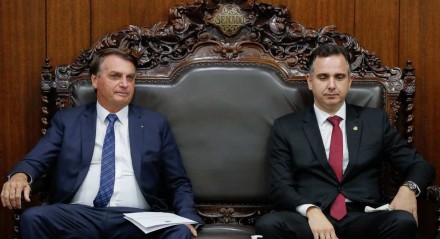 O presidente da República, Jair Bolsonaro, e o presidente do Senado, Rodrigo Pacheco