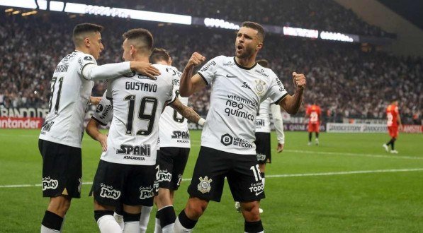 Corinthians entra em campo nesta s&aacute;bado (6).