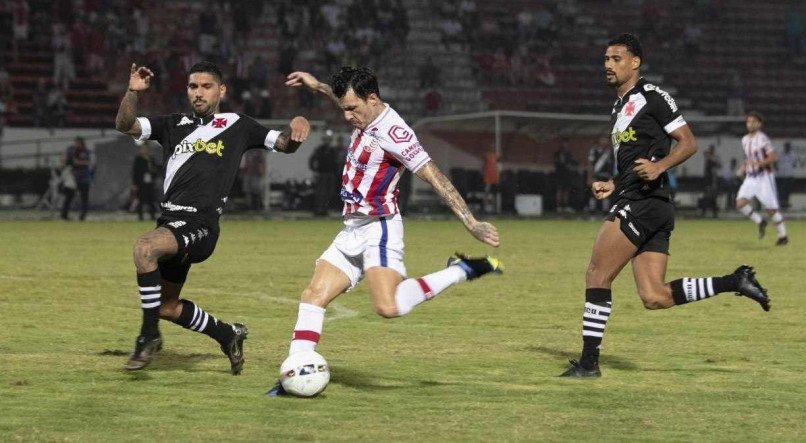 Vasco e N&aacute;utico se enfrentam em jogo da 30&ordf; rodada da S&eacute;rie B