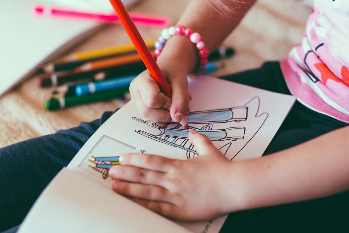 Criança denuncia abuso sexual através de desenho