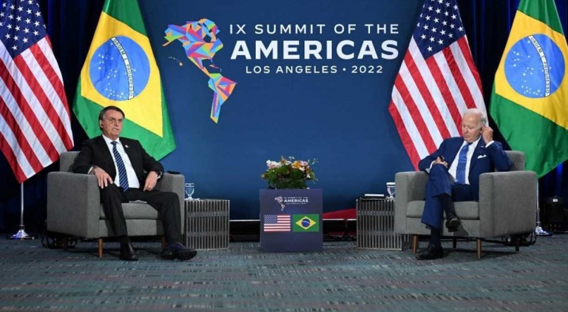MEIO AMBIENTE Presidente Bolsonaro afirmou que, por vezes, sente a soberania brasileira ameaçada quando o assunto é a floresta amazônica