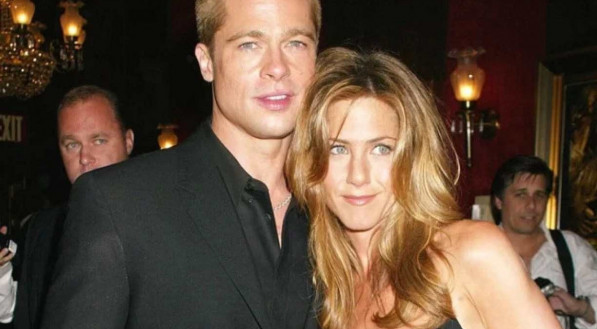 A trai&ccedil;&atilde;o de Brad Pitt come&ccedil;ou durante as grava&ccedil;&otilde;es de Sr. e Sra. Smith, antes dele se separar de Jennifer Aniston