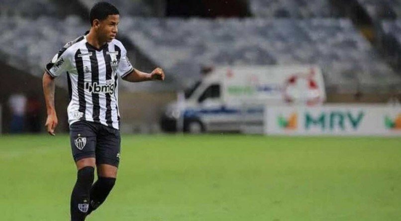 Sávio foi o autor do Atlético-MG contra o Santos pelo Brasileirão