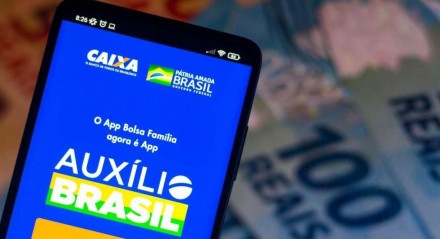 Tela inicial do aplicativo Auxílio Brasil; saiba como se cadastrar