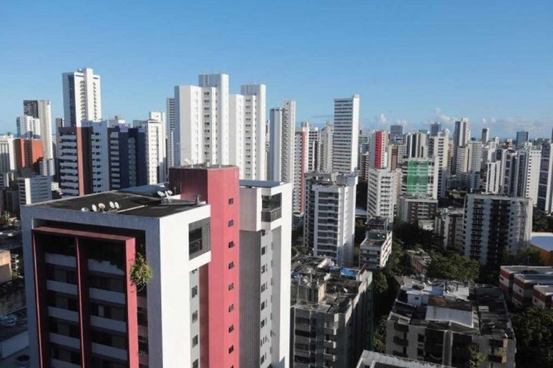 a cada aumento de 1 ponto percentual, cerca de 160 mil famílias deixam de ter acesso ao crédito imobiliário