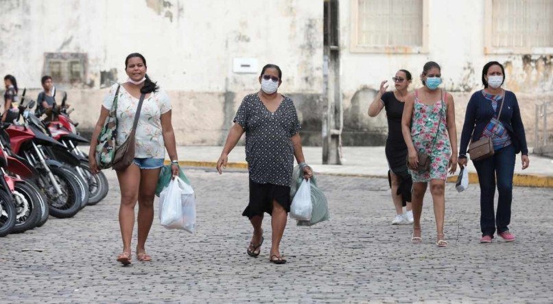 M&Aacute;SCARA // COVID19 // RECIFE // PESSOAS USANDO M&Aacute;SCARA NA RUA // USO DE M&Aacute;SCARA CONTRA COVID // PESSOAS SEM M&Aacute;SCARA // M&Aacute;SCARA PROTE&Ccedil;&Atilde;O COVID19.