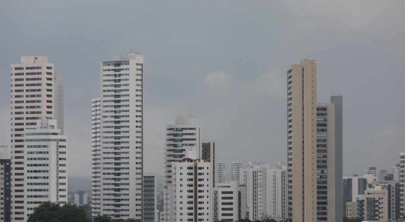 Prédios e Casas em Casa Amarela - Casa Forte - Imóveis 