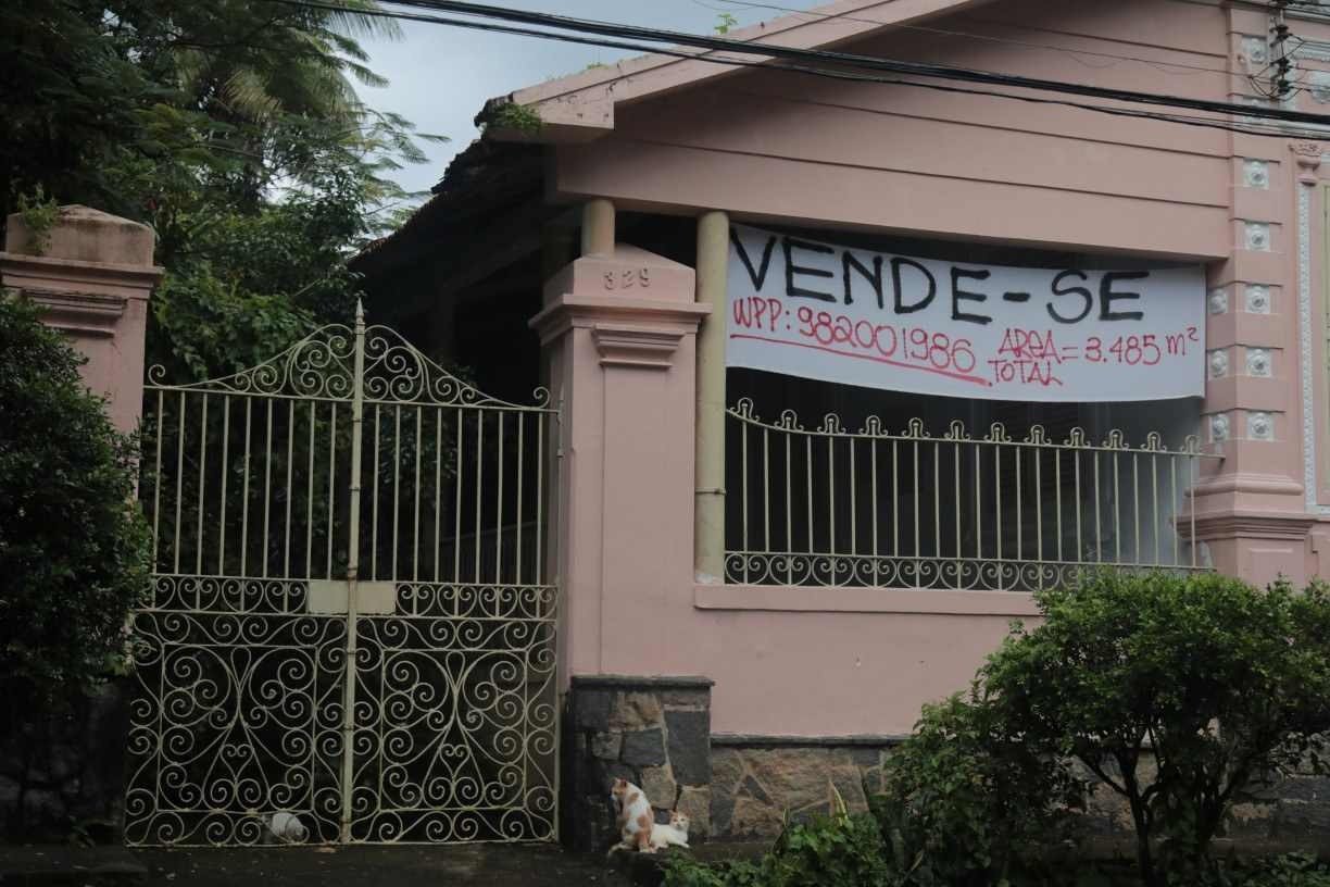Ao longo de quase meio século, fui acompanhando, impotente, a transformação do bairro
