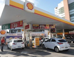 Petrobras anuncia novo aumento na gasolina e no diesel. Postos de Gasolina - Preço da Gasolina - Carros - Abastecimento - Gasolina - Álcool - Diesel - Frentista - Bomba de Gasolina - Recife - Zona Sul - Zona Norte 