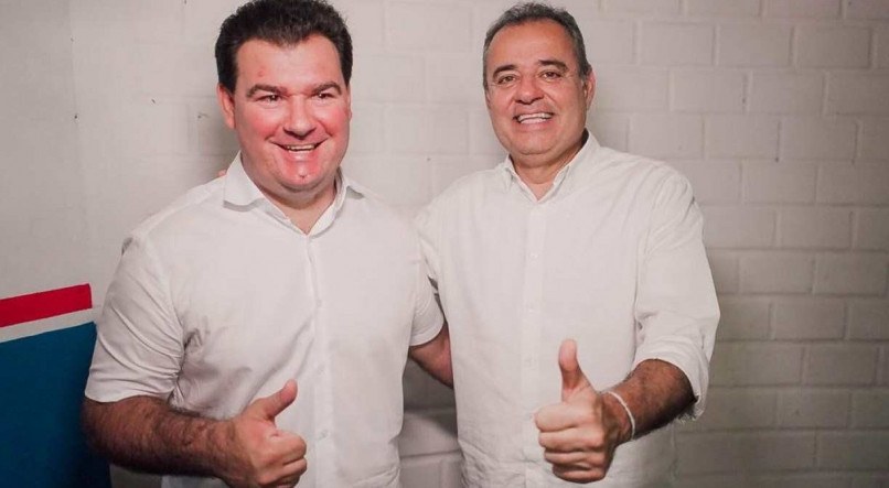 Gildo Dias (PL), prefeito de Sairé, e Danilo Cabral, pré-candidato a governador de Pernambuco pelo PSB